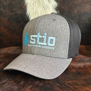 STIO Trucker Hat (Grey and Black)